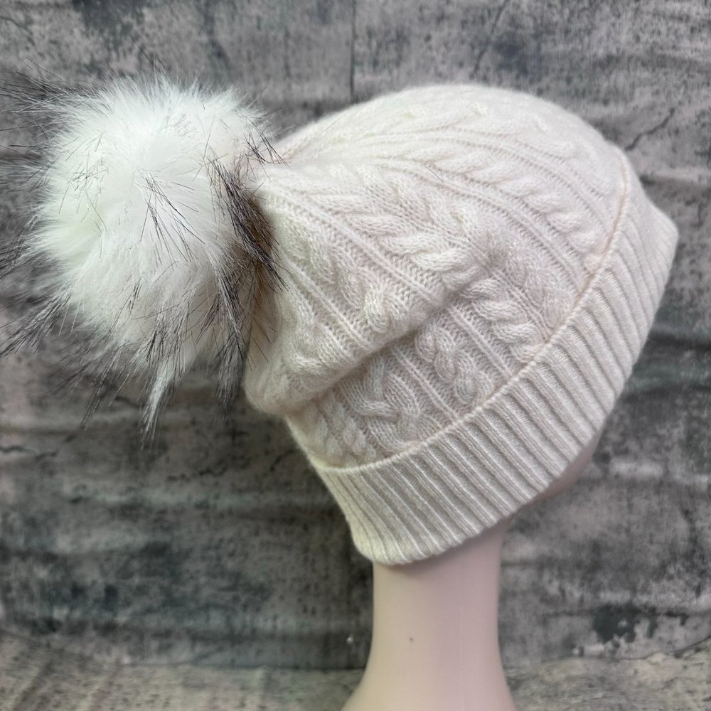 *GIFT IDEA* NORDSTROM CASHMERE CABLE KNIT BEANIE WITH FAUX FUR POM POM IVORY